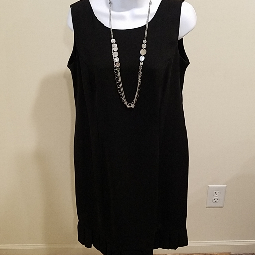 Danny & Nicole Black Sleeveless Summer Career Dress